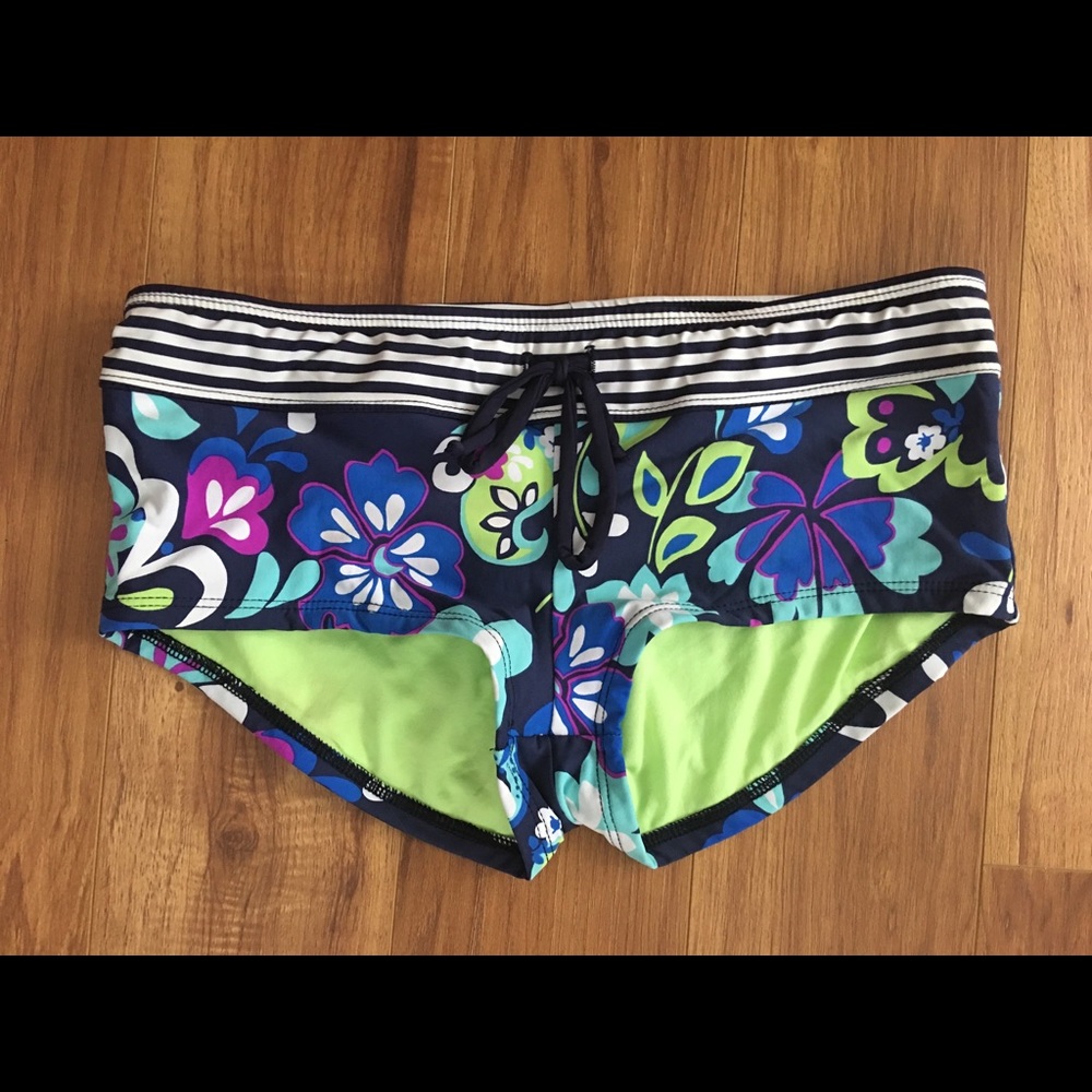 Title Nine Boy Short Swim Bottom size small